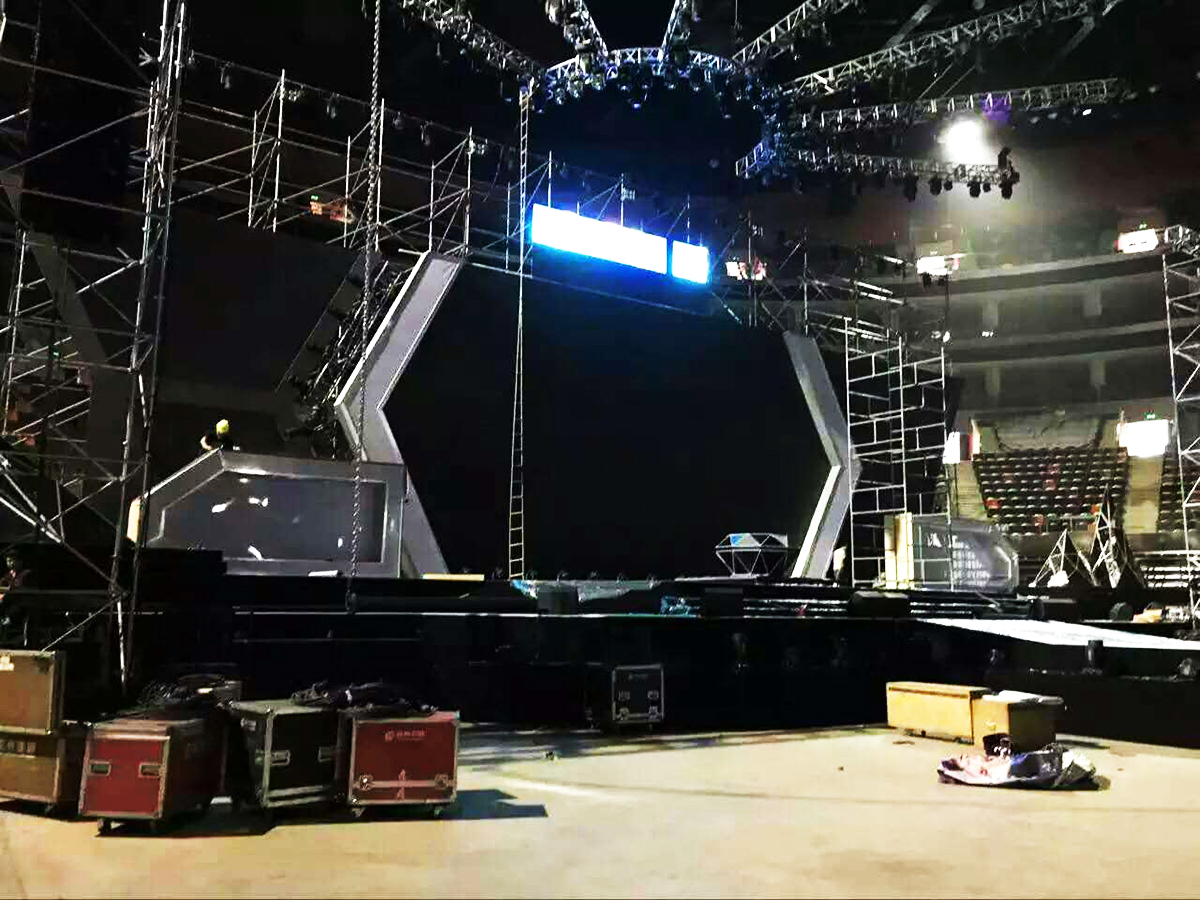 廣州發(fā)布會(huì)活動(dòng)公司提供的都市麗人2016時(shí)尚盛典案例賞析1