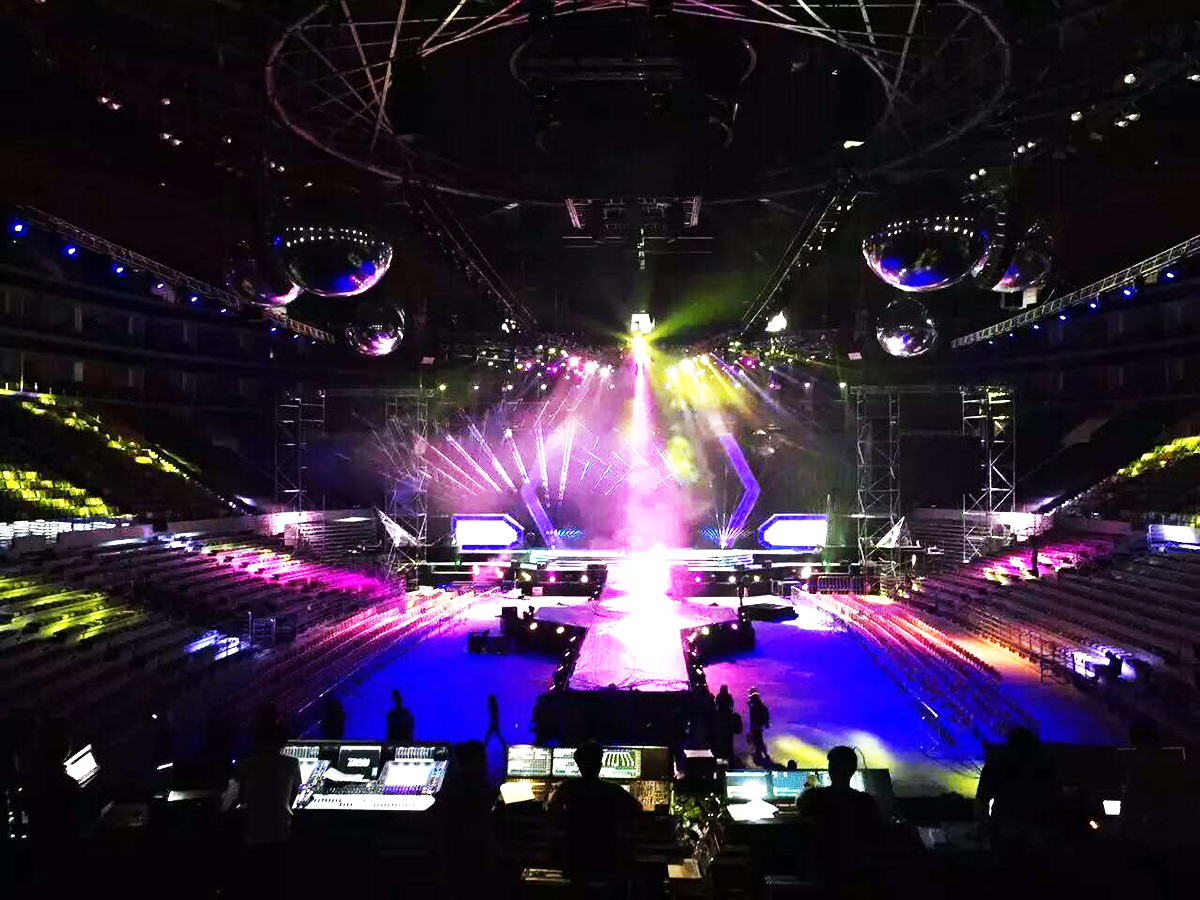 廣州發(fā)布會(huì)活動(dòng)公司提供的都市麗人2016時(shí)尚盛典案例賞析3