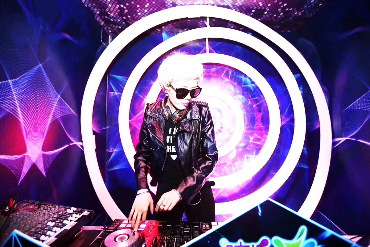 ���h���հ���