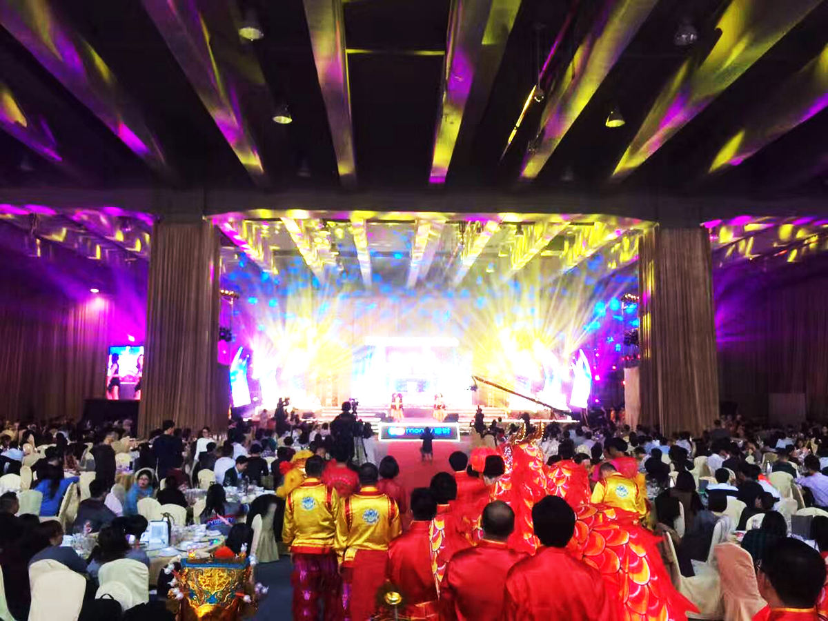 �V����������߄���˾